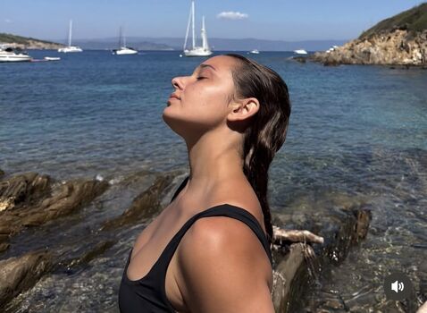 louisaxirzo