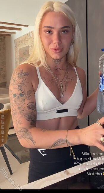 Full leaked Lucy fischer private onlyfans photo