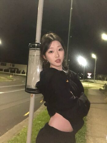 Lydia Hwang