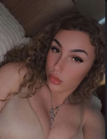 Mariah2wet