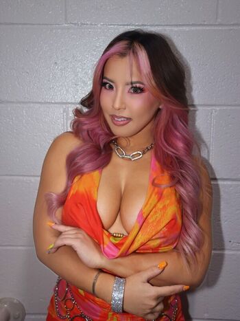 Mina Shirakawa