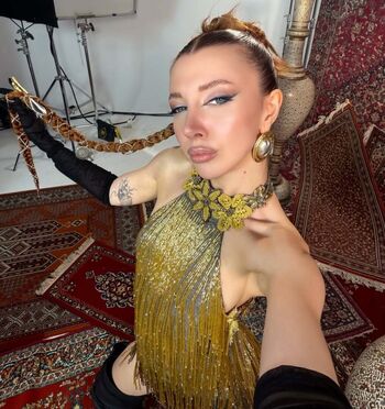 Full leaked Mina solak private onlyfans photo