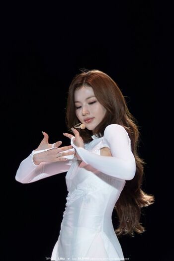 Minatozaki Sana