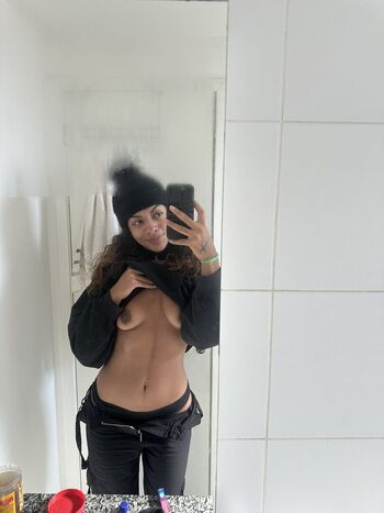 MistressBella