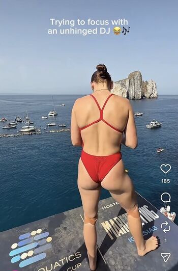 Molly Carlson