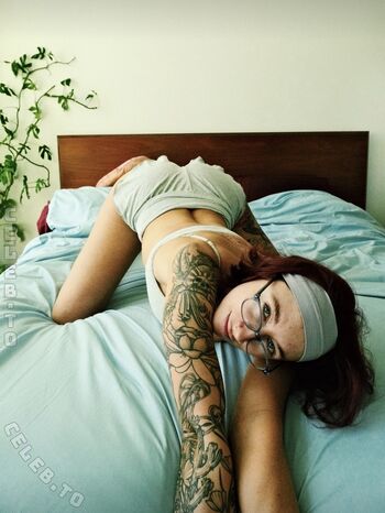 Molly Dixx