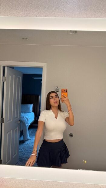 monica.yamile