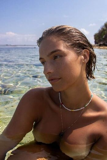Naila Van Kommer