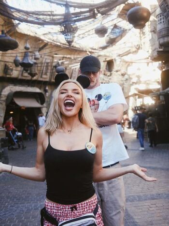 Natalie Alyn Lind