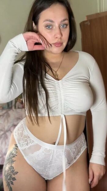 Nikkie Velour
