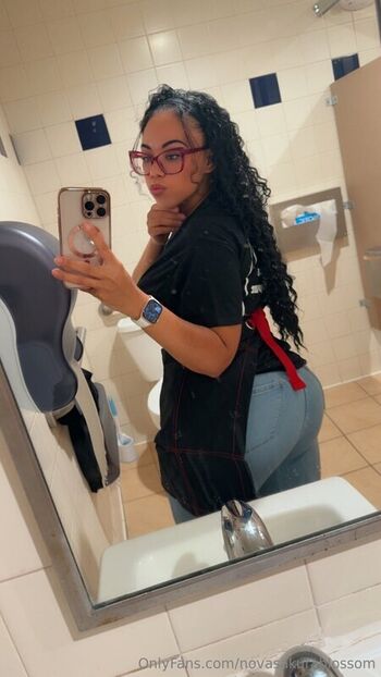 Full leaked Novasakurablossom private onlyfans photo