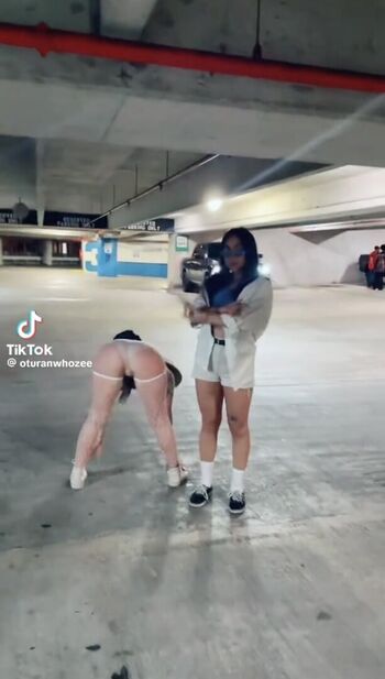 oturanwhozee