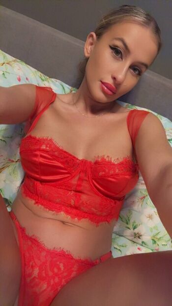 Pamela Moon Pamela03