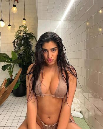 Full leaked Persian page private onlyfans photo