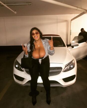 Full leaked Pinklopezmafia private onlyfans photo