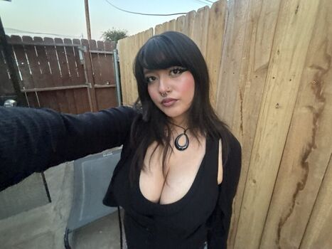 Full leaked Plsmeowtome private onlyfans photo