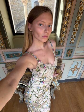 Polina Zelenova