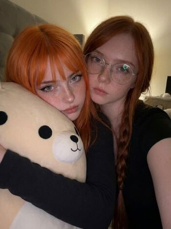 poppy.dolly.twins
