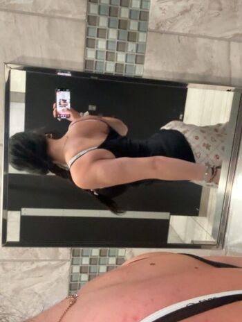 ronnie_kicksass
