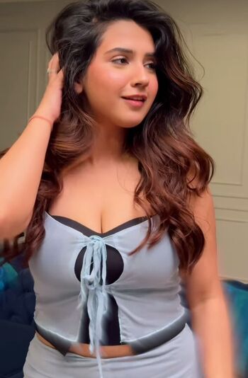 Roshni Walia