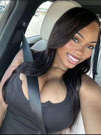 Samantha Marie
