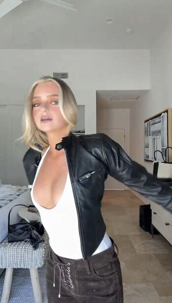 Samantha Riehl