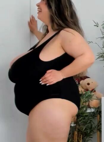 Full leaked Sexycreolytau private onlyfans photo