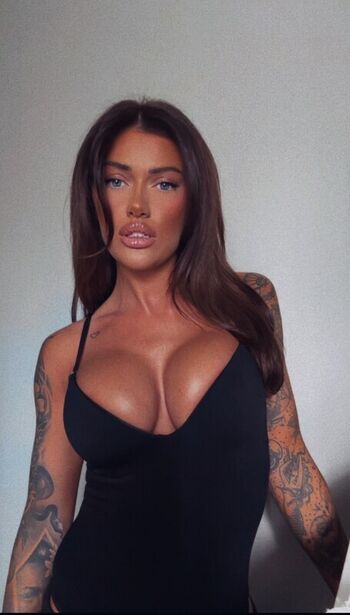 Full leaked Shelbythurstn private onlyfans photo