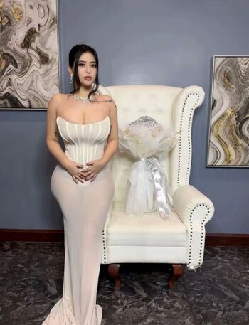 sky.tina.official2