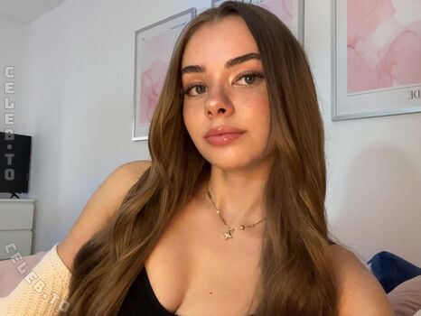 Sophia_xs