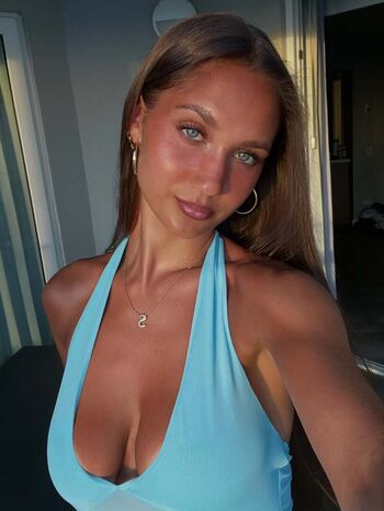 Stephanie Zustovich