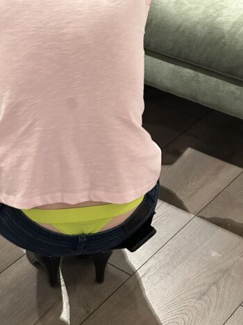 String Voyeur