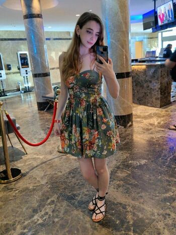 Full leaked Sunlitskye private onlyfans photo