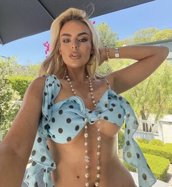 Tallia Storm