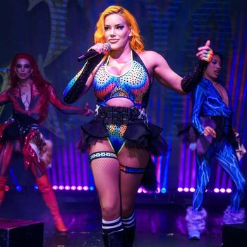 Taya Valkyrie