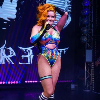 Taya Valkyrie