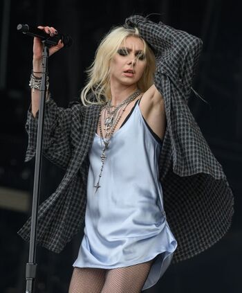 Taylor Momsen
