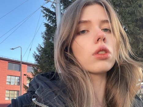 Full leaked Maddie gray/ private onlyfans photo