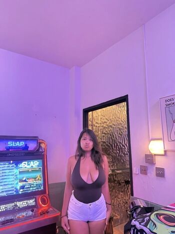 Thai Girls ????????