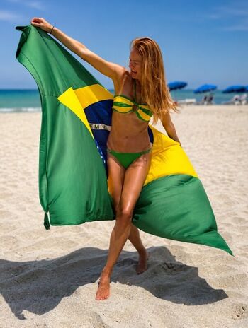 Thaís Pacholek