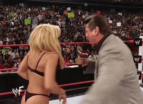 Trish Stratus