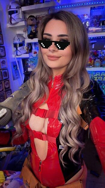 Full leaked Corinna kopf / private onlyfans photo