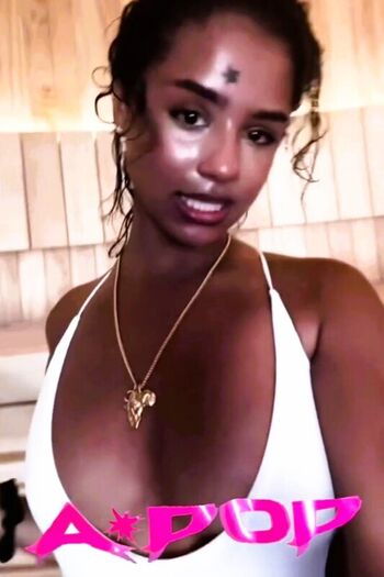 Full leaked Lunakim/ private onlyfans photo
