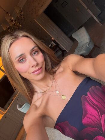 Una Healy