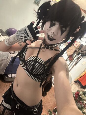 urwhitegf