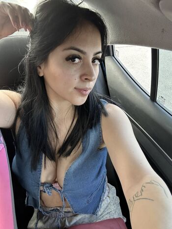 viannneyyyyy_
