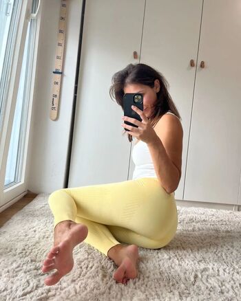Viennagirlnextdoor
