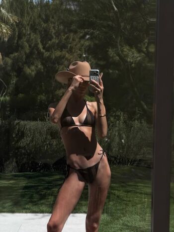 Full leaked Wallis day page private onlyfans photo