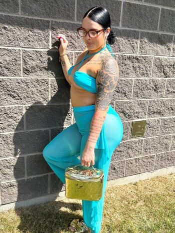 whitegirlnii_