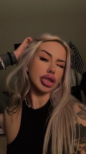Full leaked Amanda sebastian/ private onlyfans photo